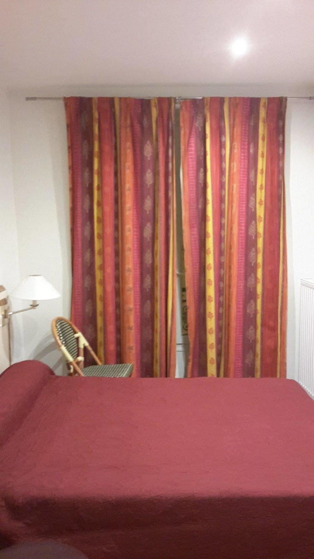 Hotel Azur Montmartre Paris Exterior photo